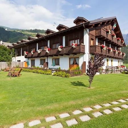 Apartmanhotel Stelle Di Neve 4*